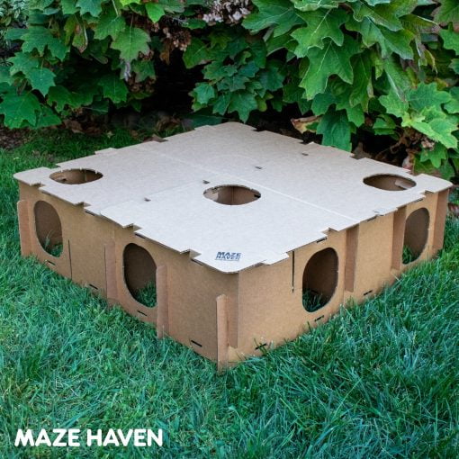 Play & Hide Maze Haven for Rabbits 2